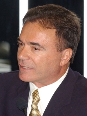senador alvaro dias